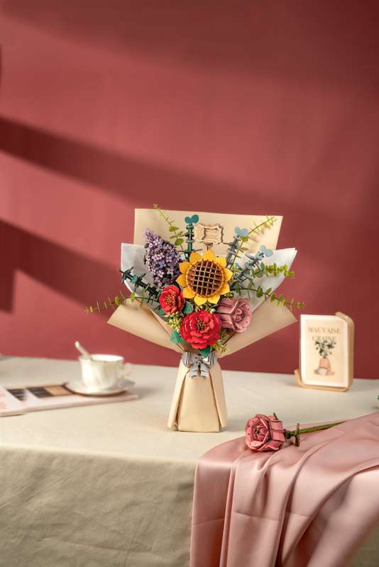 Robotime Flower Bouquet DIY 3D Wooden Puzzle