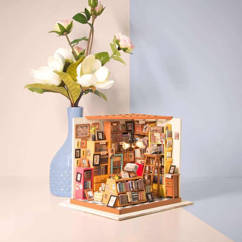 Robotime Sam's Study Library DIY Miniature Dollhouse Kit