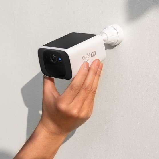 Eufy S220 2K UHD SoloCam Wireless Smart Security Camera Kit