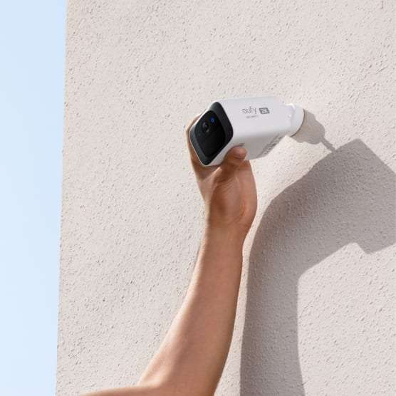Eufy S220 2K UHD SoloCam Wireless Smart Security Camera Kit