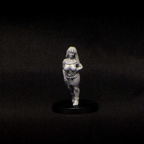 28mm egyptian girl walking (Miniatures)