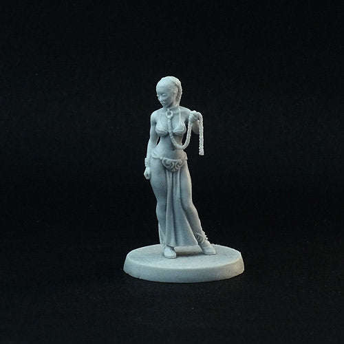 35mm captured princess (Miniatures)