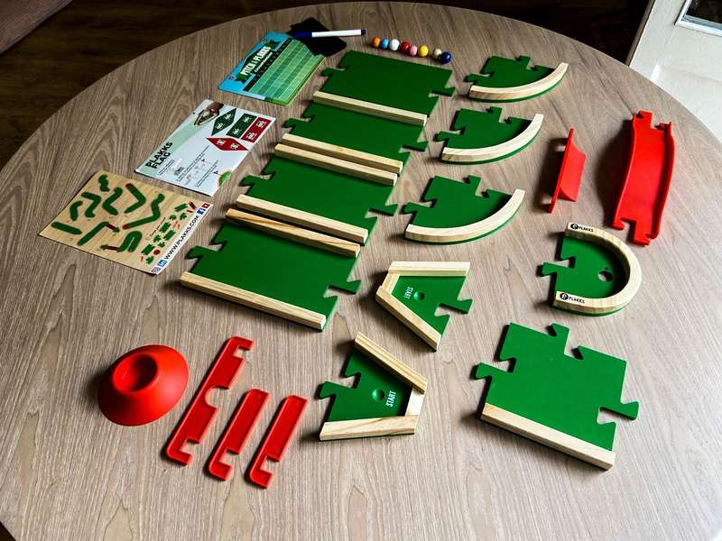 Pitch & Plakks (Board Games)