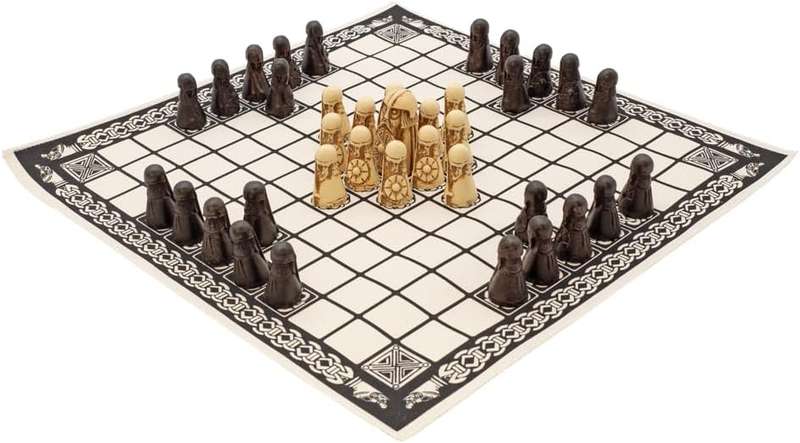 The Viking Game HNEFATFL (Board Games)