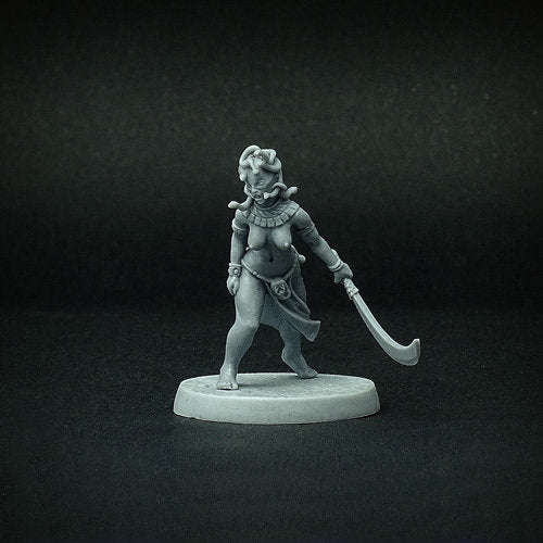 28mm medusa (Miniatures)