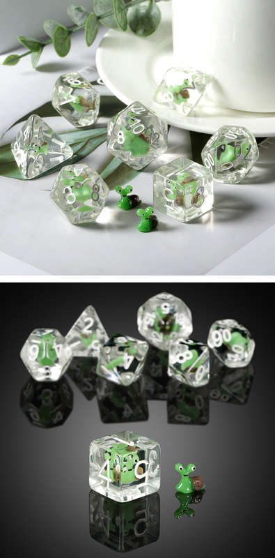 Resin Dice Set (7) Snail (Dice Sets & Games)