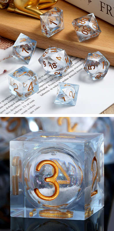 Liquid Core Dice Set (7) Winter Wonderland (Dice Sets & Games)