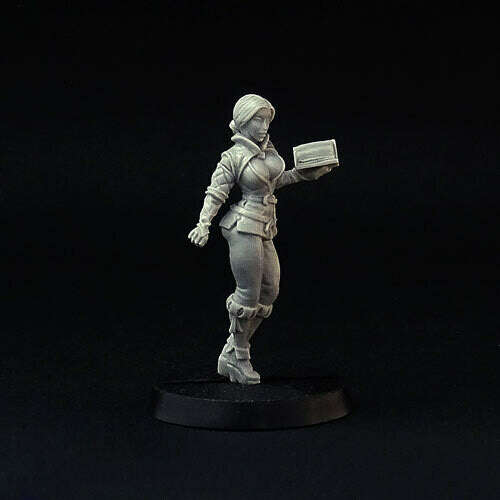 28mm Sorceress of Empire (Miniatures)