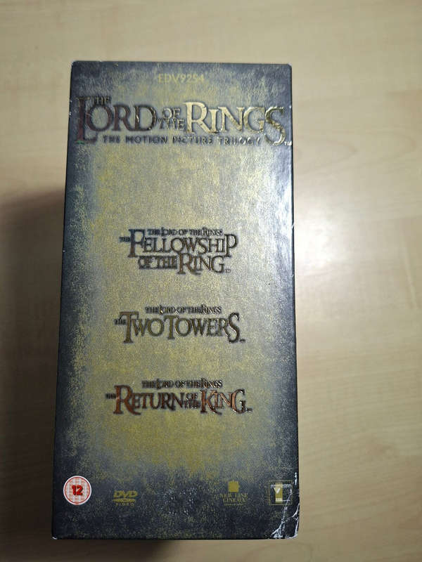 Lord of the Rings: Special Extended Edition DVD Trilogy Box Set (12-Disc Collectors Edition)