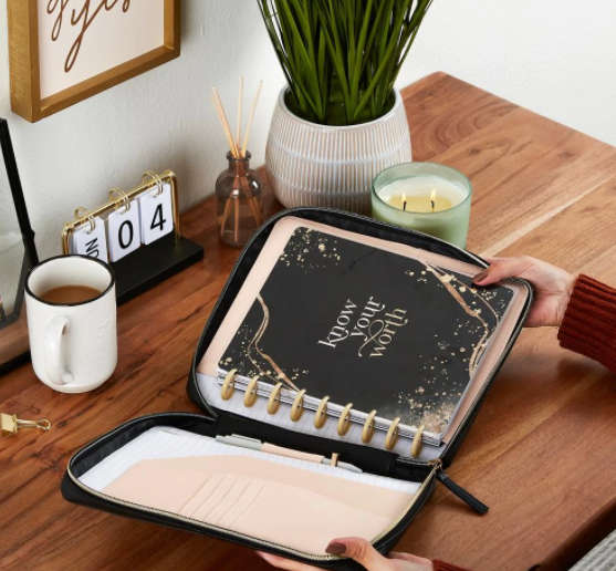 Black & Blush Classic Planner Zip Folio