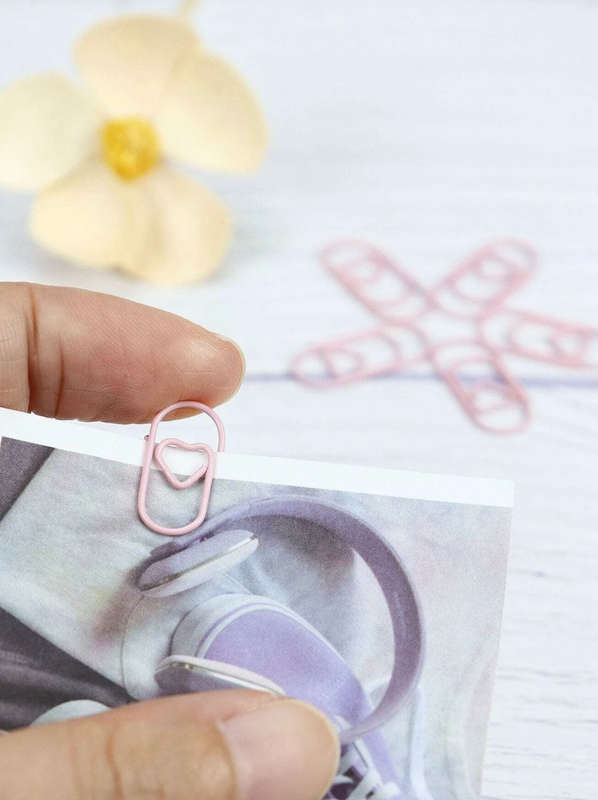 Mini Pink Heart Paper Clips