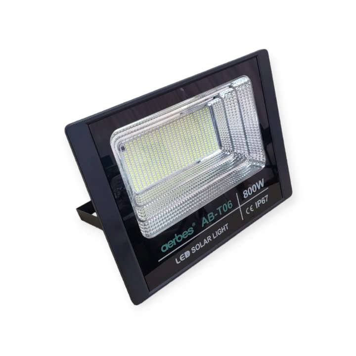 800W Solar Powered Floodlight With Remote Control