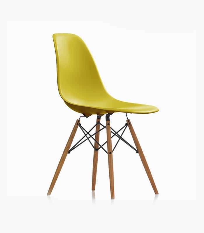 Eames plastic side chair
