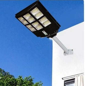 200W Solar Powered Waterproof Street Light