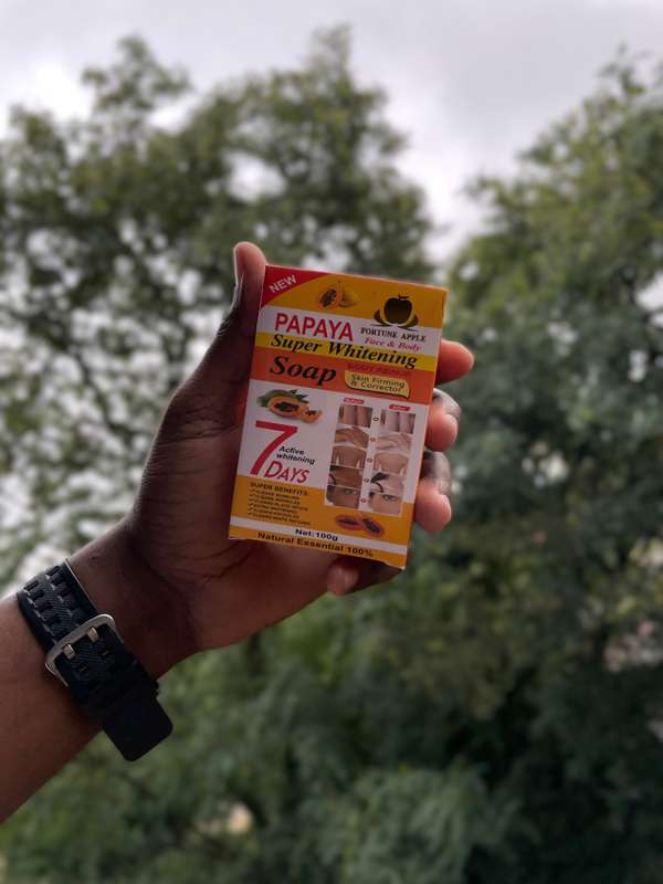 PAPAYA Whitening Face & Body Soap