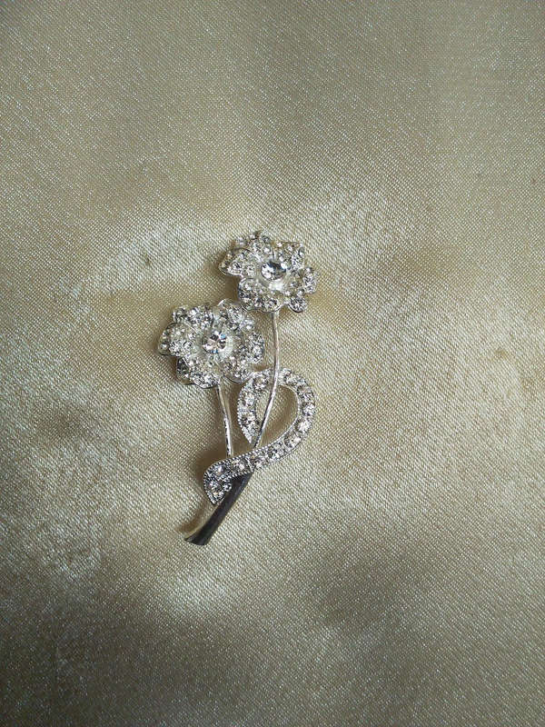 Bling flower brooch