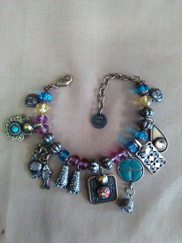 Vintage looking charm bracelet