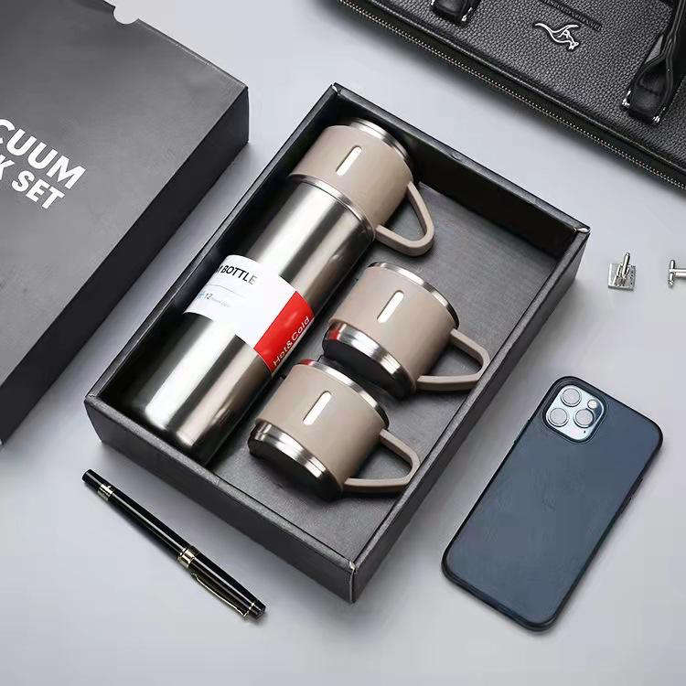 ZS - Hot and Cold Vacuum Insulated Flask - 500ml - Silver