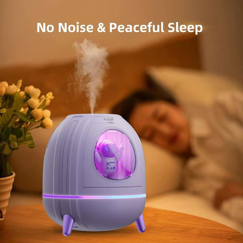Astronaut Humidifier