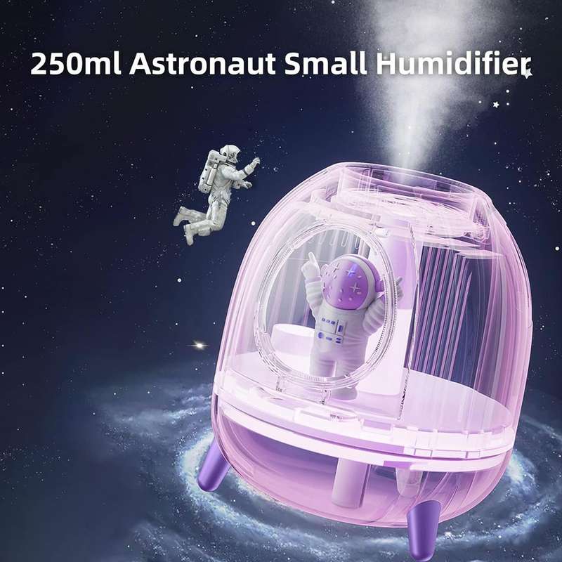 Astronaut Humidifier