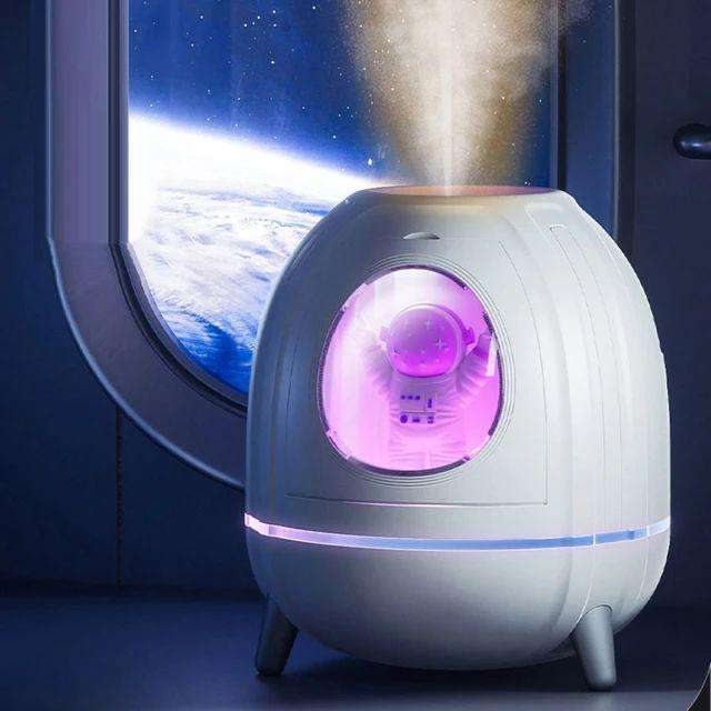 Astronaut Humidifier