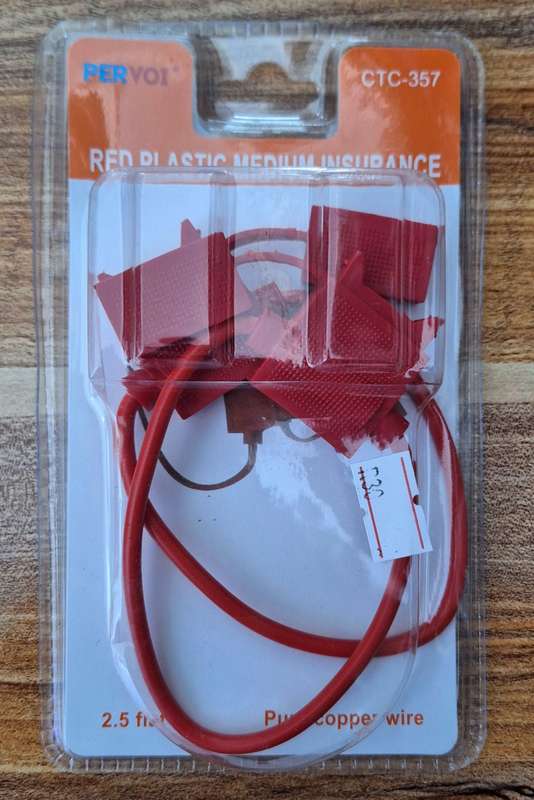 Red Plastic DC Cable with Fuse Holder