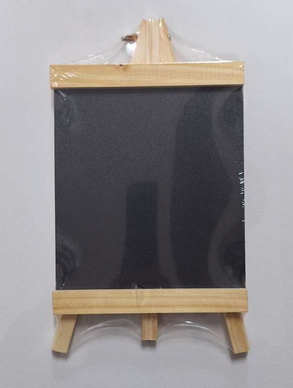 Black Tripod Chalkboard (17cmx16cm)
