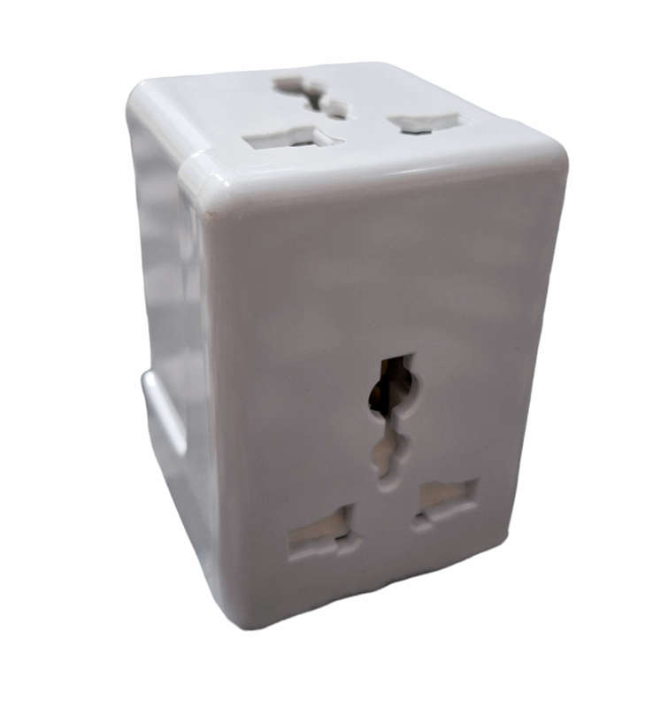 Redisson 15A 250V Travel Adapter Comptronics 3 way  Plug
