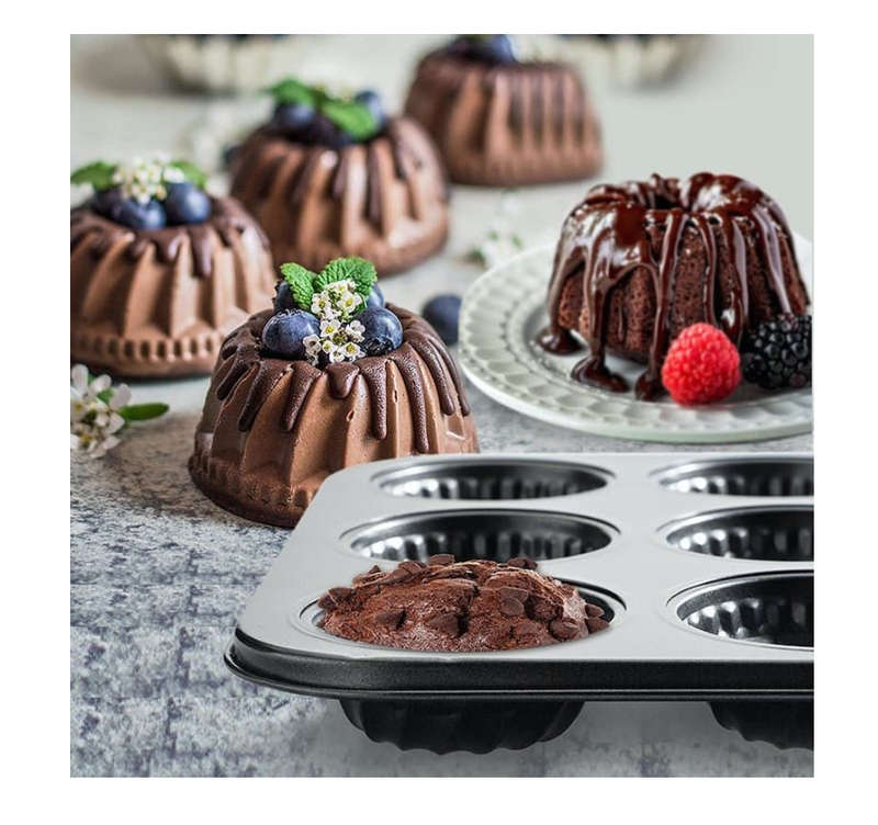 12 Hole Spiral Design Non Stick Muffin Pan