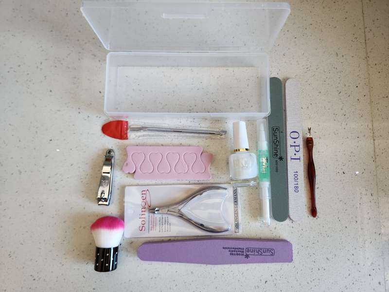 Nail Care Kit-Gift Pack (11pcs In 1 box)