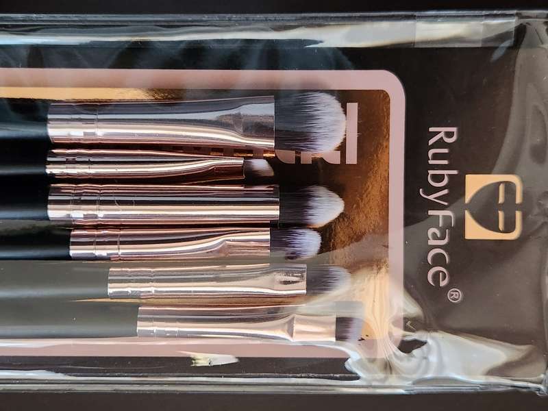 Makeup Brush Set 6pcs - Eye Shadow Brush  RUBY FACE TOT-2670-39