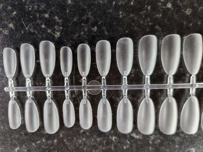 NAILS  SHORT ALMOND  Soft Gel Tips Full Coverage Tips 300pcs (SA)