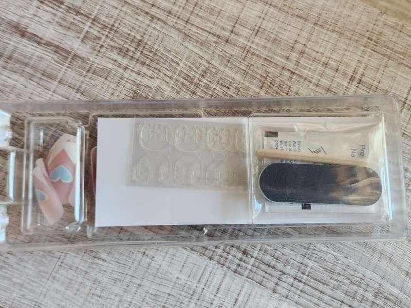 Premium Press On Nails (MEDUIM COFFIN) 24 Pieces with PRESS ON GLUE
