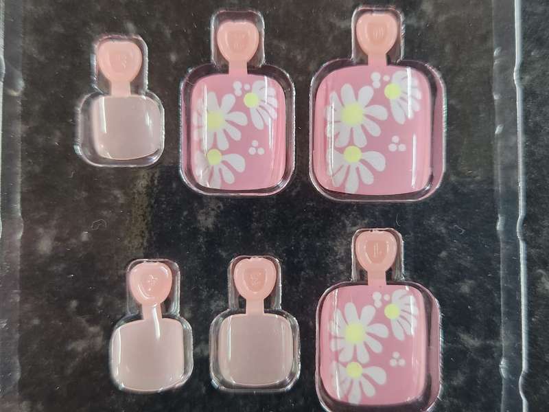 Press On TOE Nails from Miss Smoo - Flowers