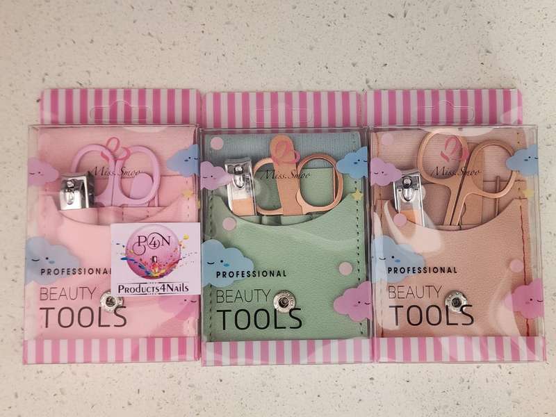 5 In 1 Nail Care Kit Gift Pack