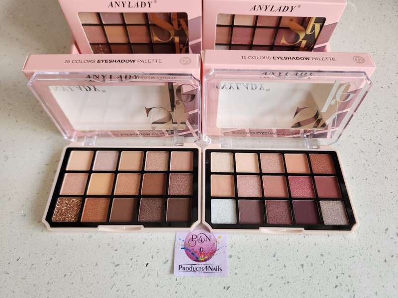 ANYLADY EYESHADOW PALETTE - 15 COLOURS (Item Code 8388)