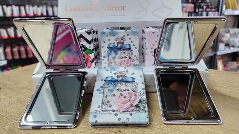 Makeup Compact Mirror (HIGH QUALITY PRODUCT) - Perfume