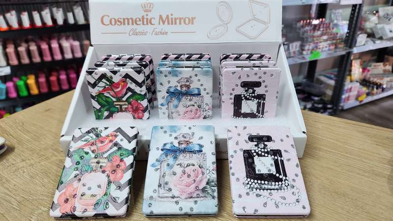 Makeup Compact Mirror (HIGH QUALITY PRODUCT) - Perfume