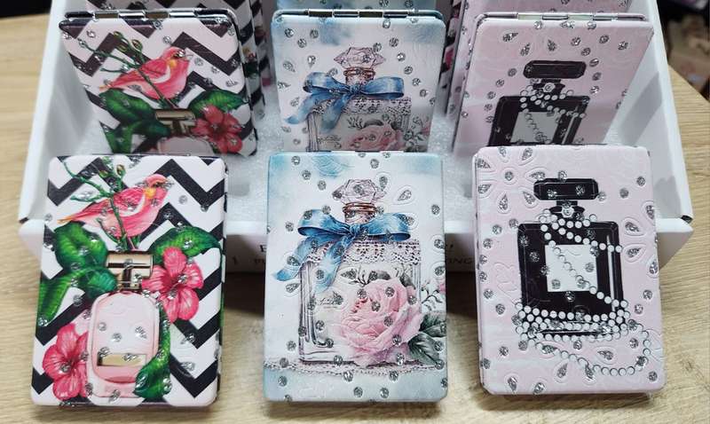 Makeup Compact Mirror (HIGH QUALITY PRODUCT) - Perfume