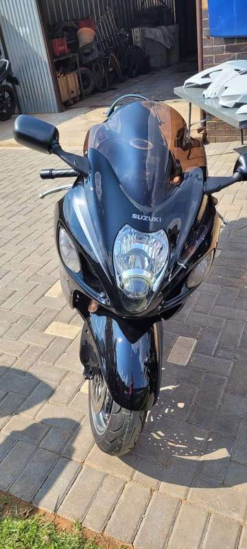 Legendary 2005 Suzuki Hayabusa (Only R79,000!)