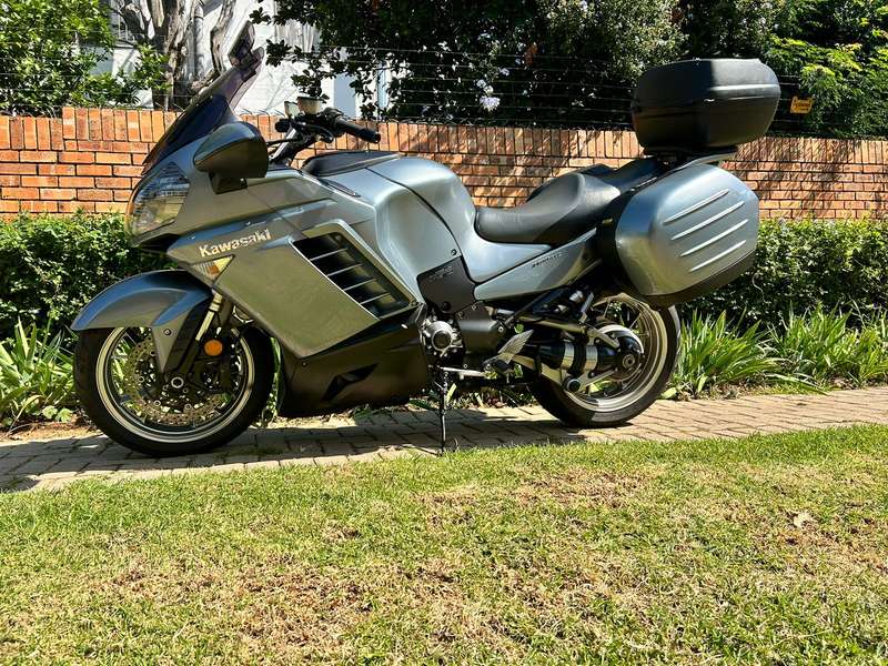 Own a Powerful Tourer: Pre-Owned 2008 Kawasaki GTR1400 (Reduced to R115,000!)