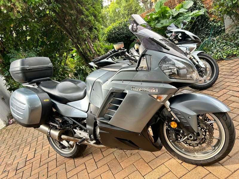 Own a Powerful Tourer: Pre-Owned 2008 Kawasaki GTR1400 (Reduced to R115,000!)