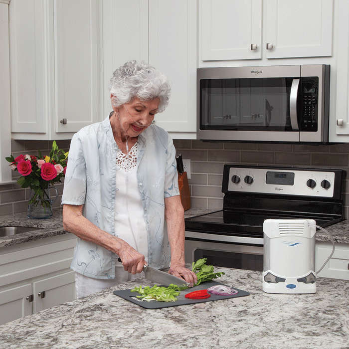 Caire Freestyle Comfort Portable Oxygen Concentrator (16-Cell Battery)