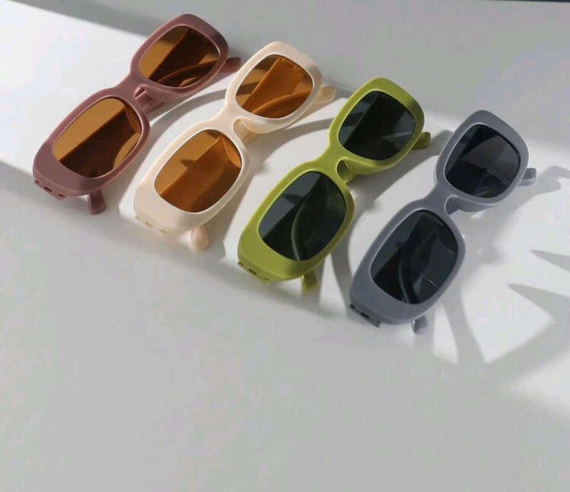 4pcs Fashionable Sunglasses Set