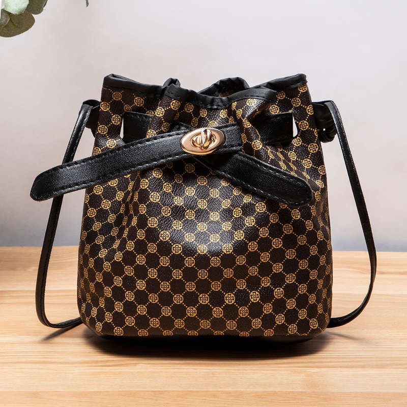 Personality Printed Bucket Bag