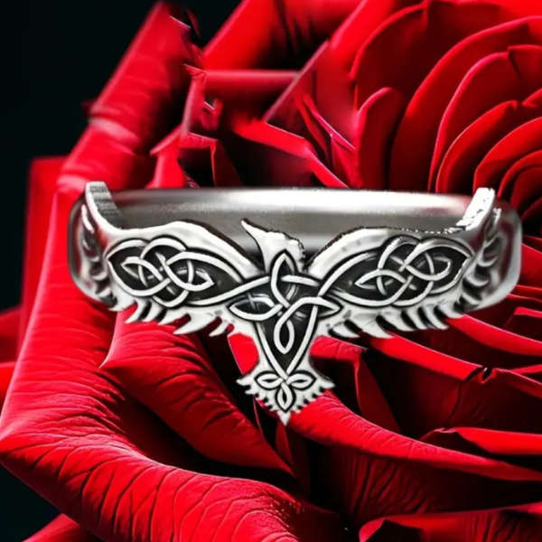Celtic Raven Witchs Knot Ring