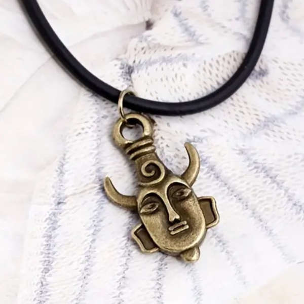 Deans Amulet Supernatural Necklace