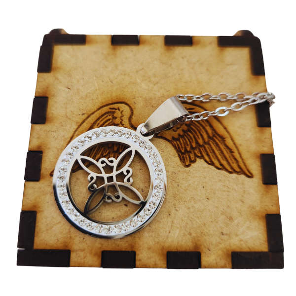 Enchanted Protection: Witches Knot Necklace 