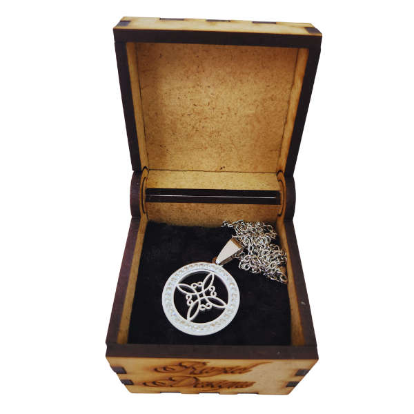 Enchanted Protection: Witches Knot Necklace 