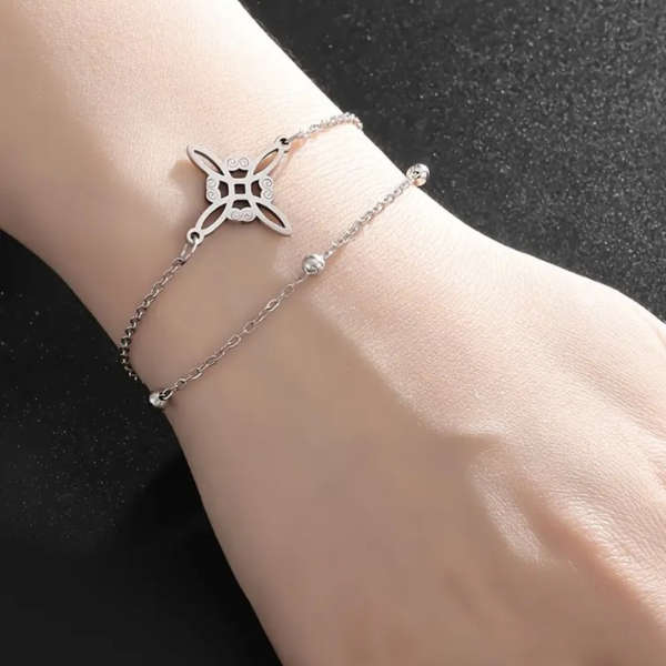 Mystic Protection: Witches Knot Bracelet 